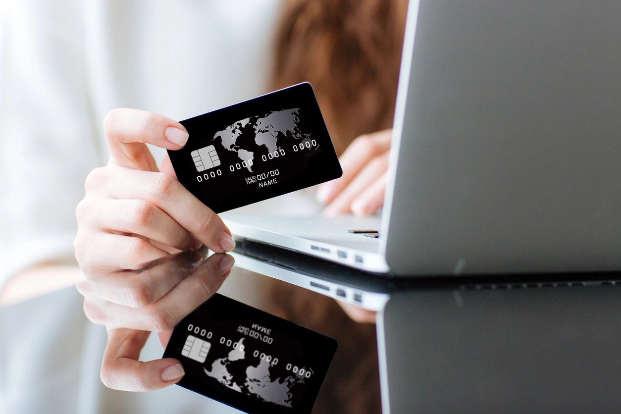 Credit Cards: A Financial Mirror, Not Just a Plastic Tool